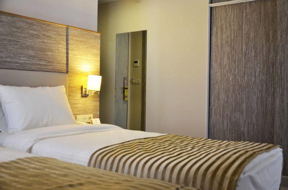 Orya Hotel Istanbul Exterior photo